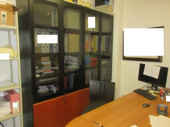 1#6487 Arredamento da ufficio e attrezzature elettroniche