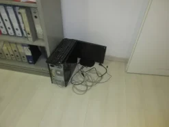 1#6487 Arredamento da ufficio e attrezzature elettroniche