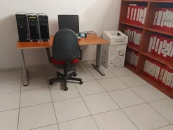 66#7717 Arredamento da ufficio e periferiche