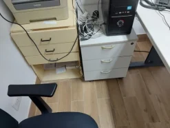 1#7967 Arredamento e attrezzatura da ufficio