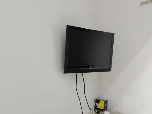 1#7967 Arredamento e attrezzatura da ufficio