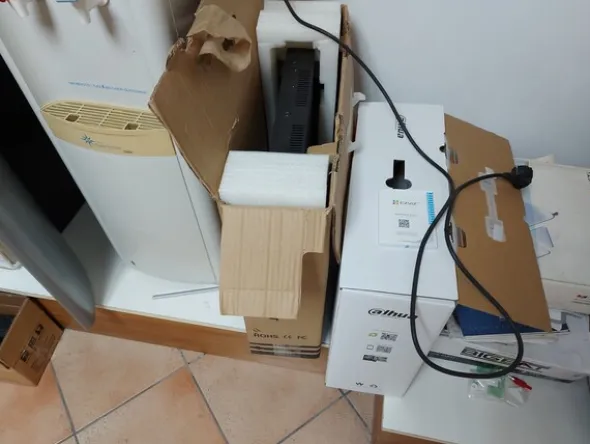 1#7967 Arredamento e attrezzatura da ufficio