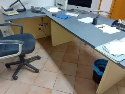 1#7967 Arredamento e attrezzatura da ufficio
