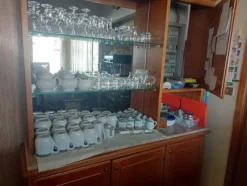 2#8402 Arredamento e attrezzature da bar di albergo