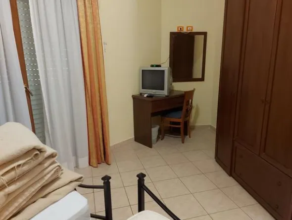 1#8644 Arredamento e beni per struttura turistico alberghiera