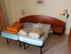1#8644 Arredamento e beni per struttura turistico alberghiera