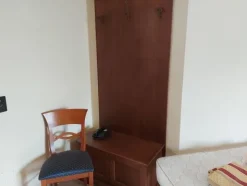 1#8644 Arredamento e beni per struttura turistico alberghiera