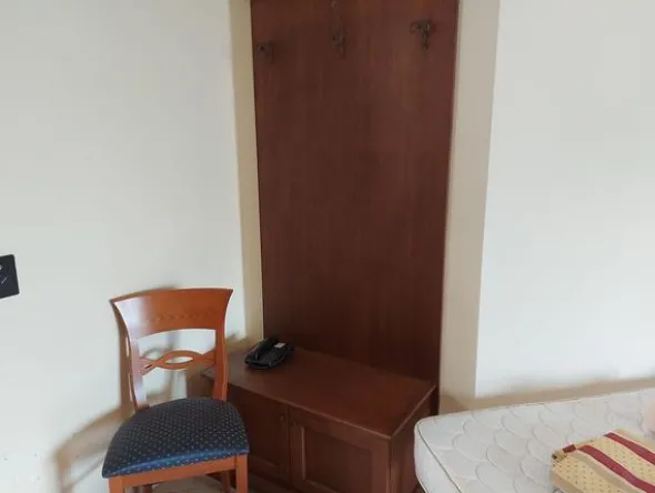 1#8644 Arredamento e beni per struttura turistico alberghiera