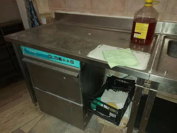 1#8644 Arredamento e beni per struttura turistico alberghiera