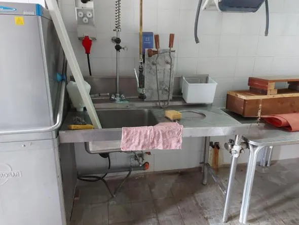 1#8644 Arredamento e beni per struttura turistico alberghiera