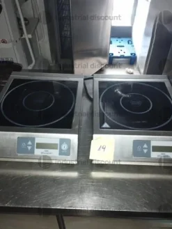 2#8919 Arredamento ed accessori laboratorio pasticceria