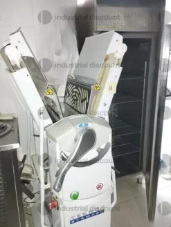 2#8919 Arredamento ed accessori laboratorio pasticceria