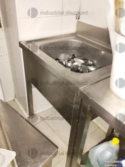 2#8919 Arredamento ed accessori laboratorio pasticceria