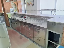 1#8184 Arredamento ed attrezzatura per bar