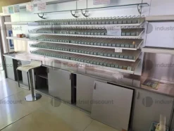 1#8184 Arredamento ed attrezzatura per bar