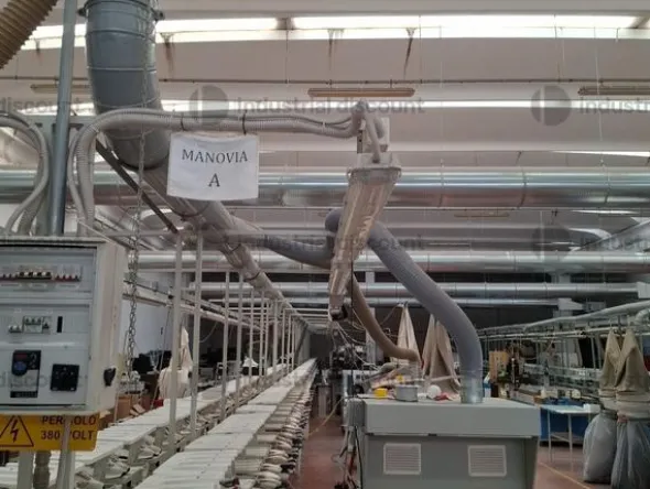14#9883 Arredamento ed attrezzature per laboratorio calzaturiero