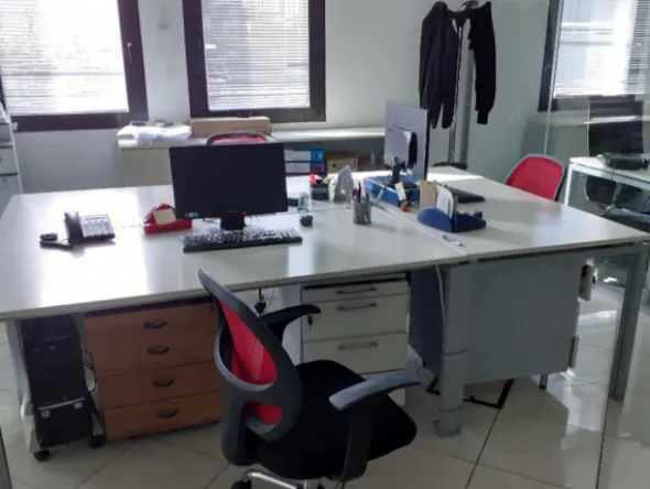 10#7714 Arredamento ed attrezzature per ufficio