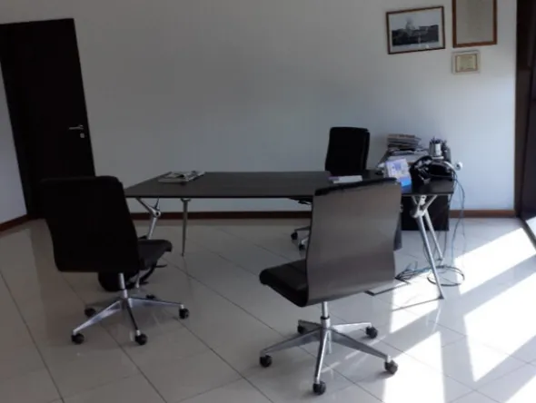 10#7714 Arredamento ed attrezzature per ufficio