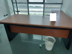 5#7714 Arredamento ed attrezzature per ufficio