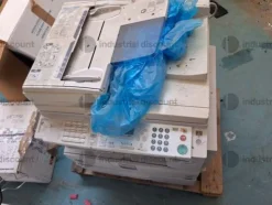 2#9795 Arredamento e macchine elettroniche da ufficio