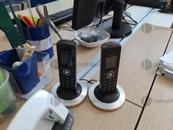 2#9795 Arredamento e macchine elettroniche da ufficio