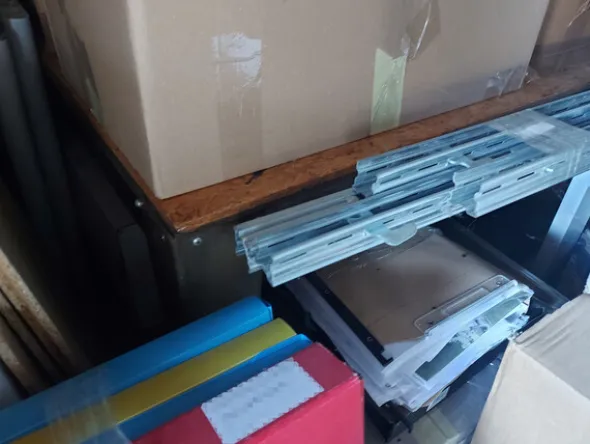 1#8027 Arredamento e macchine per ufficio