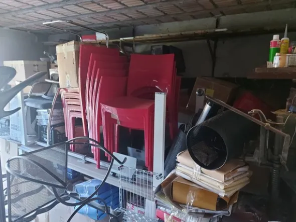 1#8027 Arredamento e macchine per ufficio