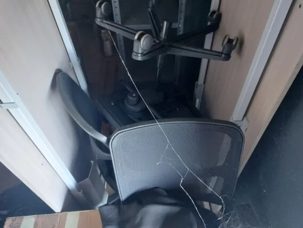 1#8027 Arredamento e macchine per ufficio