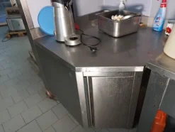 4#8059 Arredamento laboratorio pasticceria