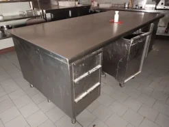 4#8063 Arredamento laboratorio pasticceria