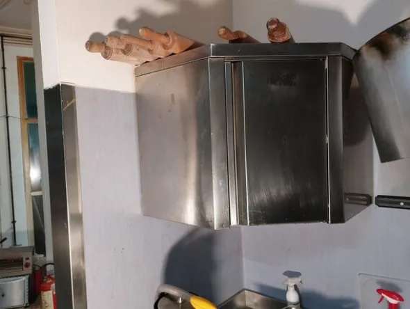 4#8063 Arredamento laboratorio pasticceria