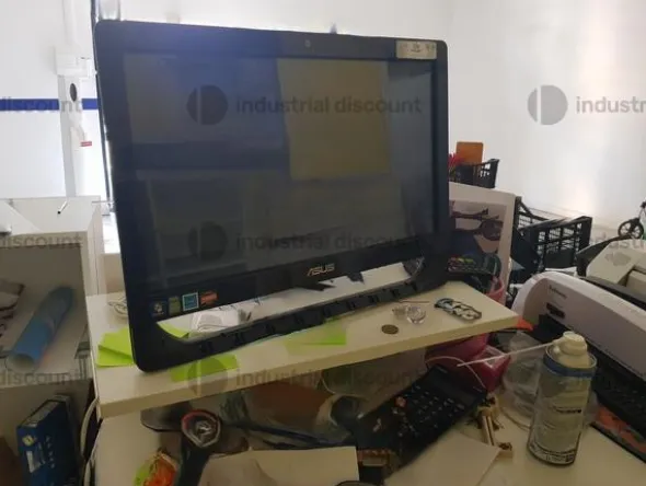 1#9093 Arredamento negozio e articoli da cancelleria