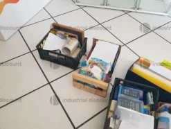 1#9093 Arredamento negozio e articoli da cancelleria