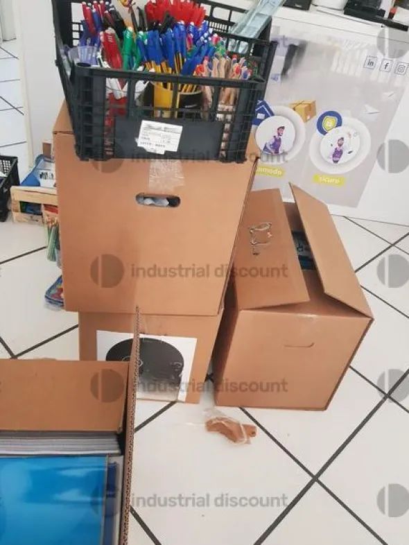 1#9093 Arredamento negozio e articoli da cancelleria