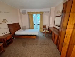 3#8869 Arredamento per albergo e materiale di ricambio
