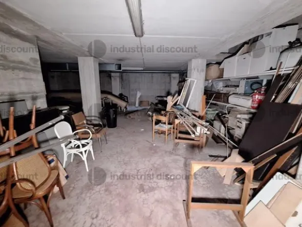 3#8869 Arredamento per albergo e materiale di ricambio