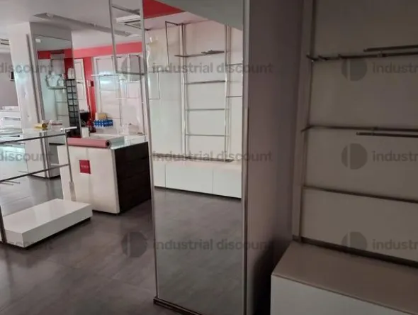 1#9621 Arredamento per negozio