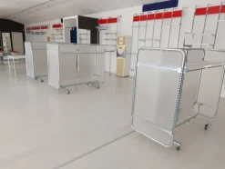 1#8185 Arredamento per negozio