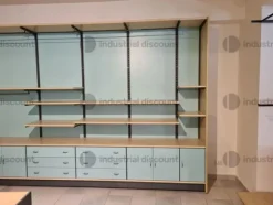 5#8748 Arredamento per negozio