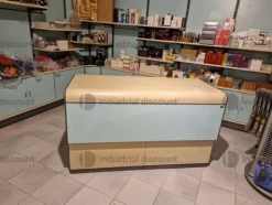 5#8748 Arredamento per negozio