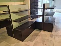 5#8748 Arredamento per negozio