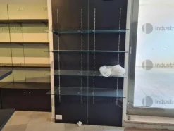 5#8748 Arredamento per negozio