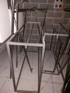 1#8182 Arredamento per negozio di abbigliamento