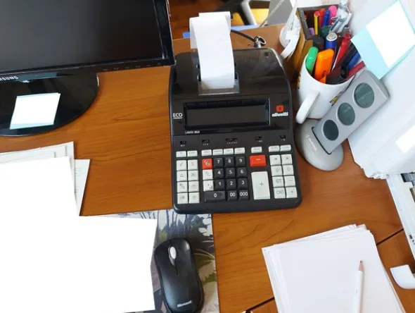 155#7915 Arredamento per ufficio