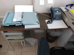 156#7915 Arredamento per ufficio