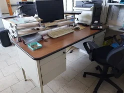 156#7915 Arredamento per ufficio