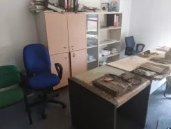 1#8539 Arredamento per ufficio e attrezzatura informatica