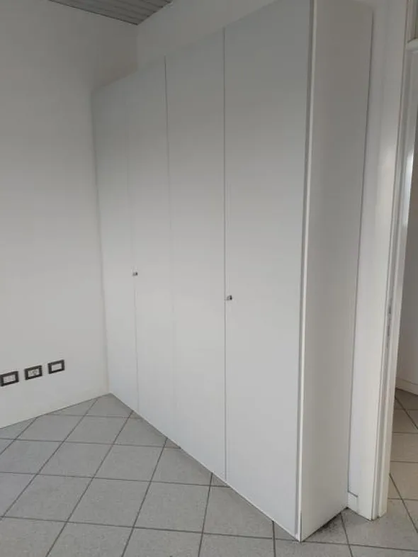 55#8616 Arredamento ufficio