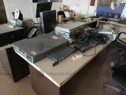 28#8723 Arredamento ufficio, pc, periferiche