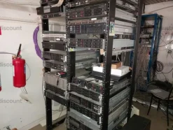 28#8723 Arredamento ufficio, pc, periferiche